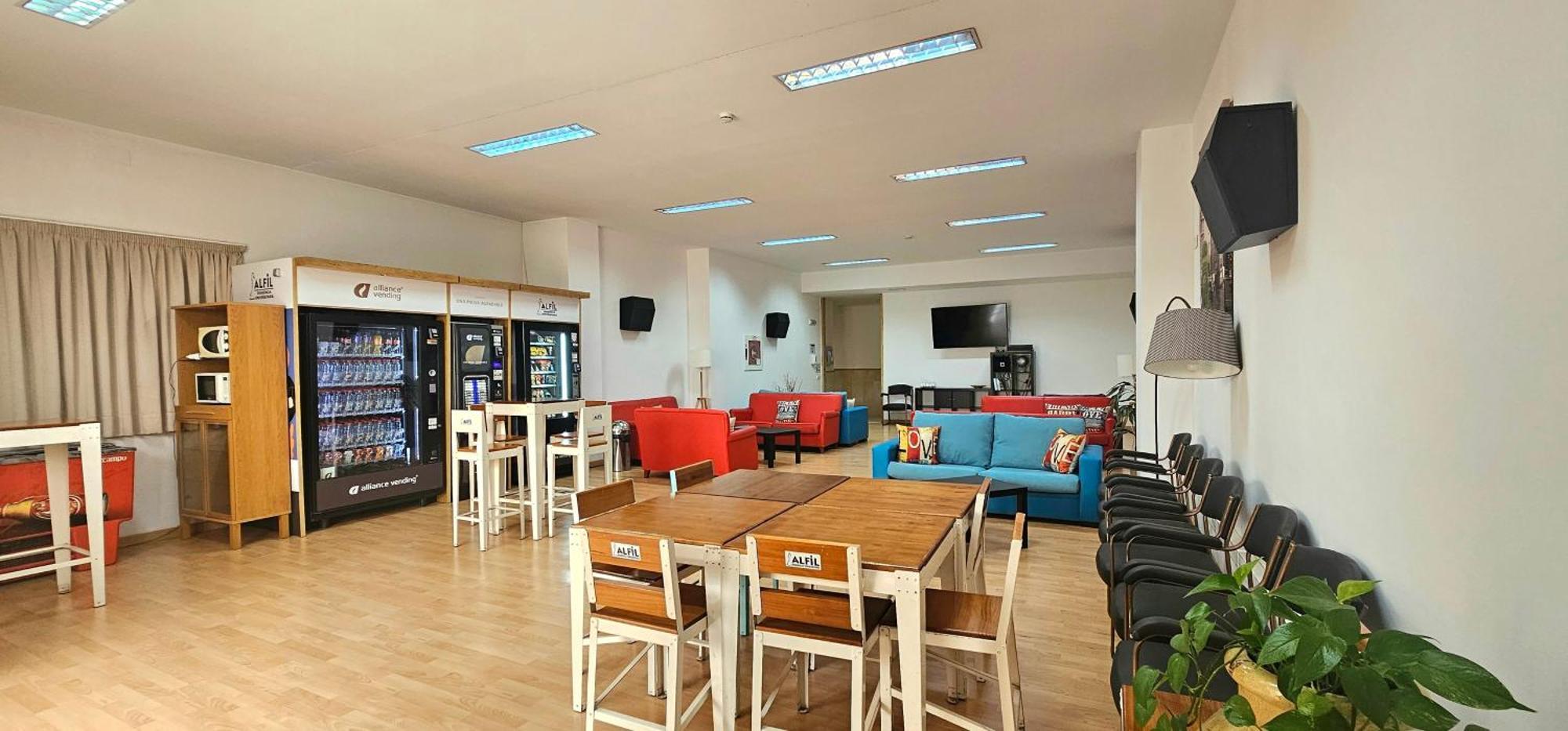 Hostel Residencia Alfil مالقة المظهر الخارجي الصورة