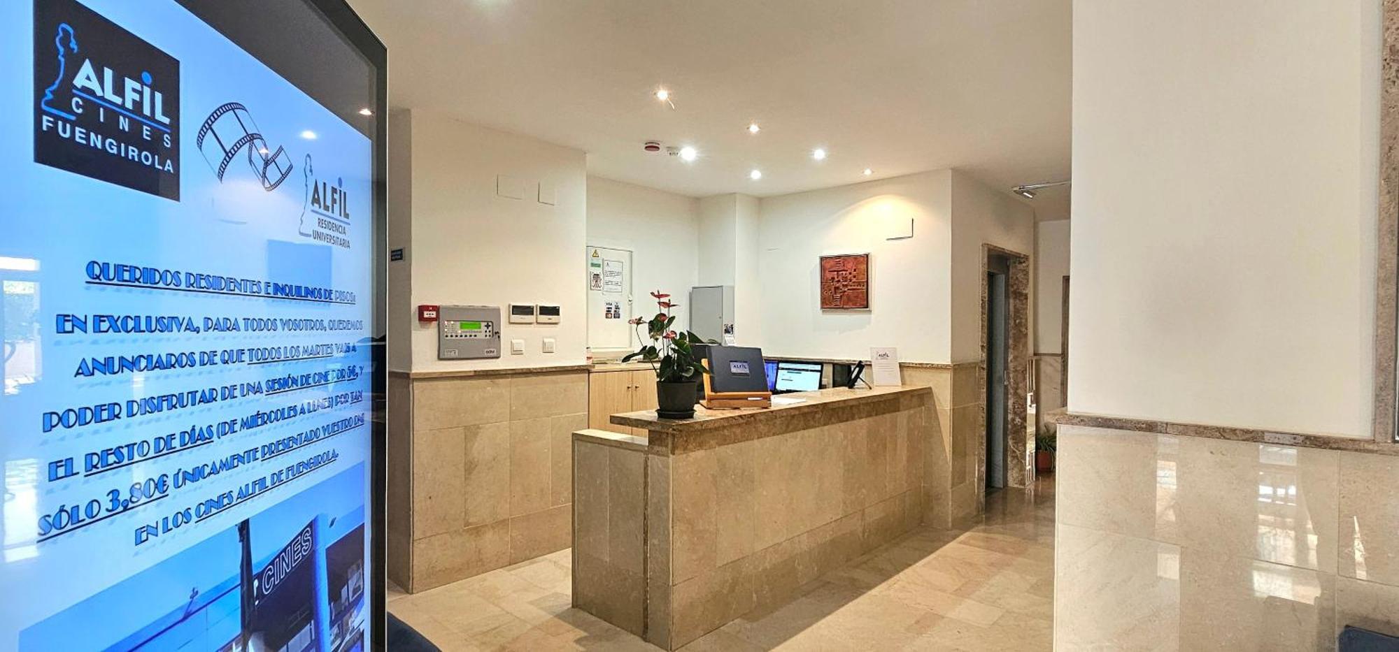 Hostel Residencia Alfil مالقة المظهر الخارجي الصورة