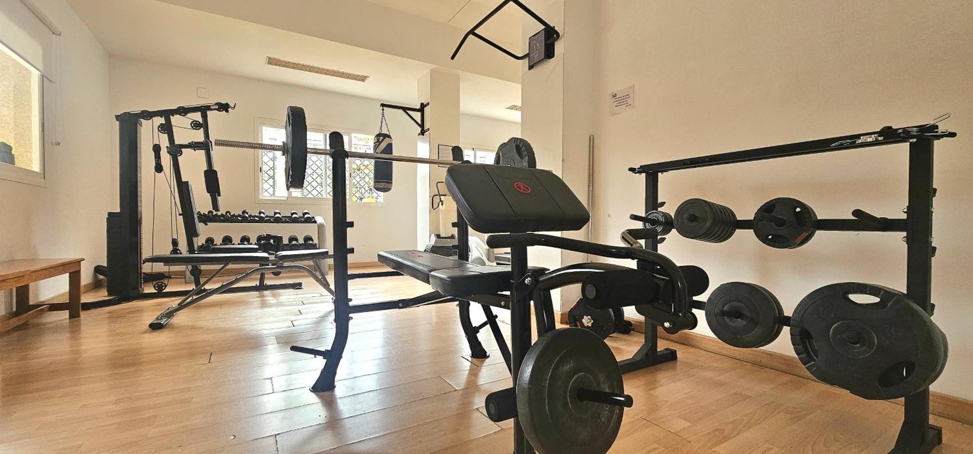Hostel Residencia Alfil مالقة المظهر الخارجي الصورة