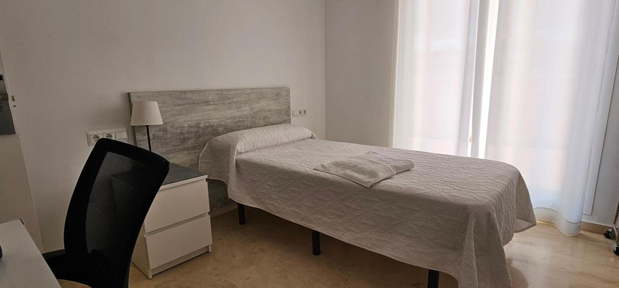 Hostel Residencia Alfil مالقة المظهر الخارجي الصورة