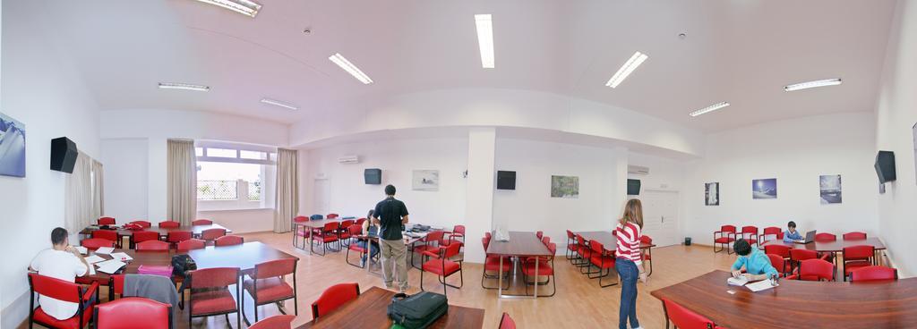 Hostel Residencia Alfil مالقة المظهر الخارجي الصورة